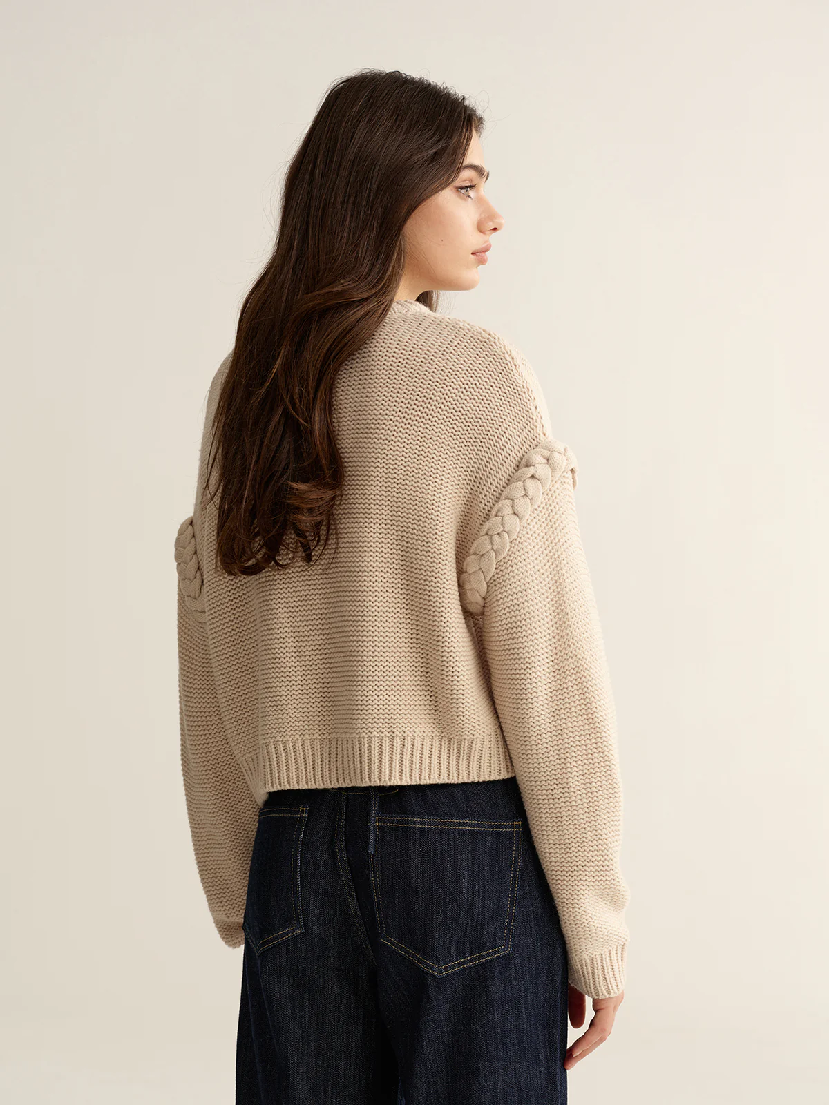 Crew Neck Cable Knit Sweater - Wholesalesil