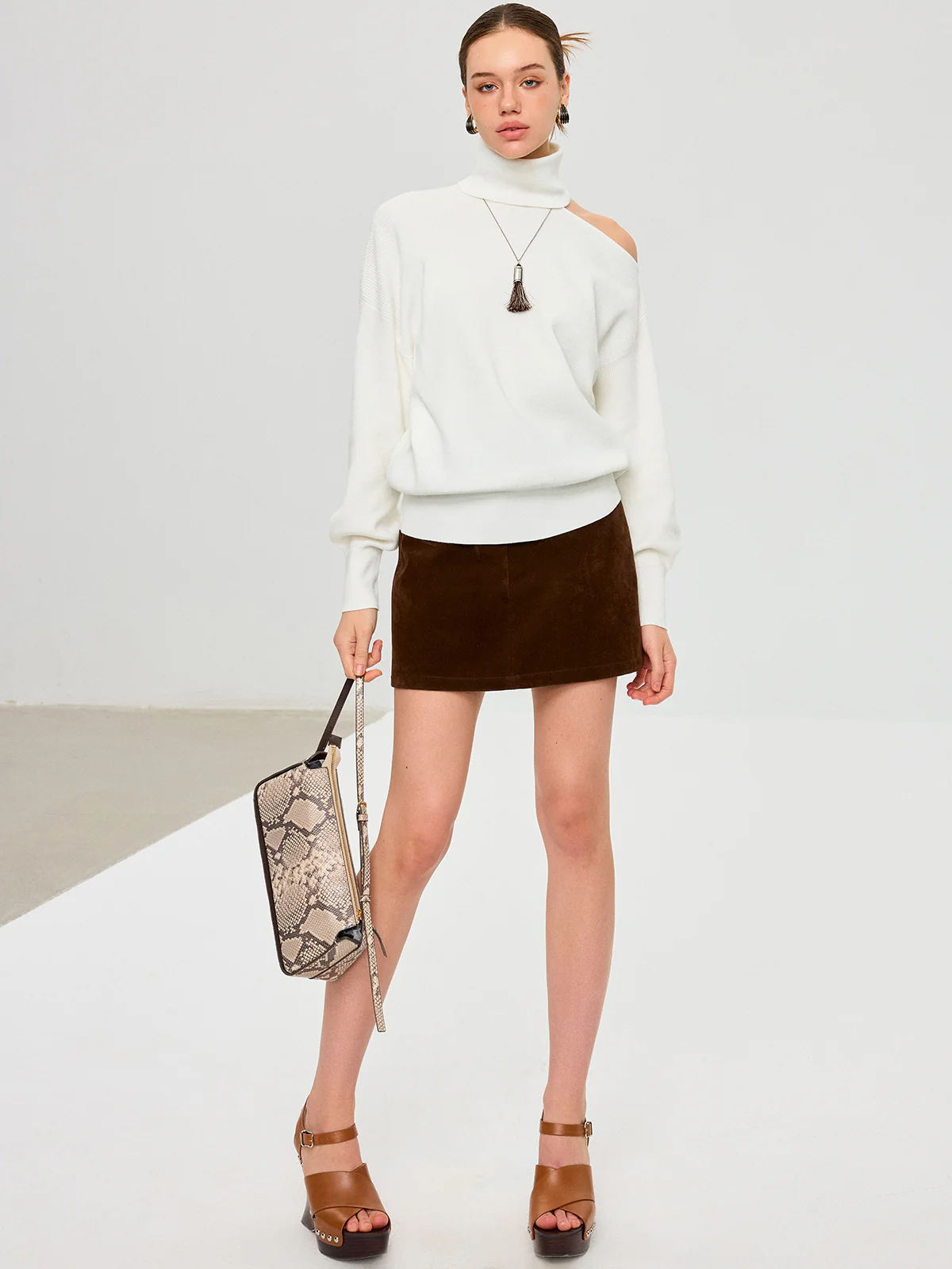 Turtleneck Cold Shoulder Wool Blend Sweater - Wholesalesil