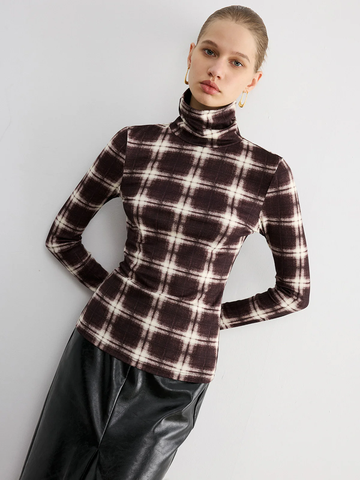 Plaid Slim Turtleneck Blouse - Wholesalesil
