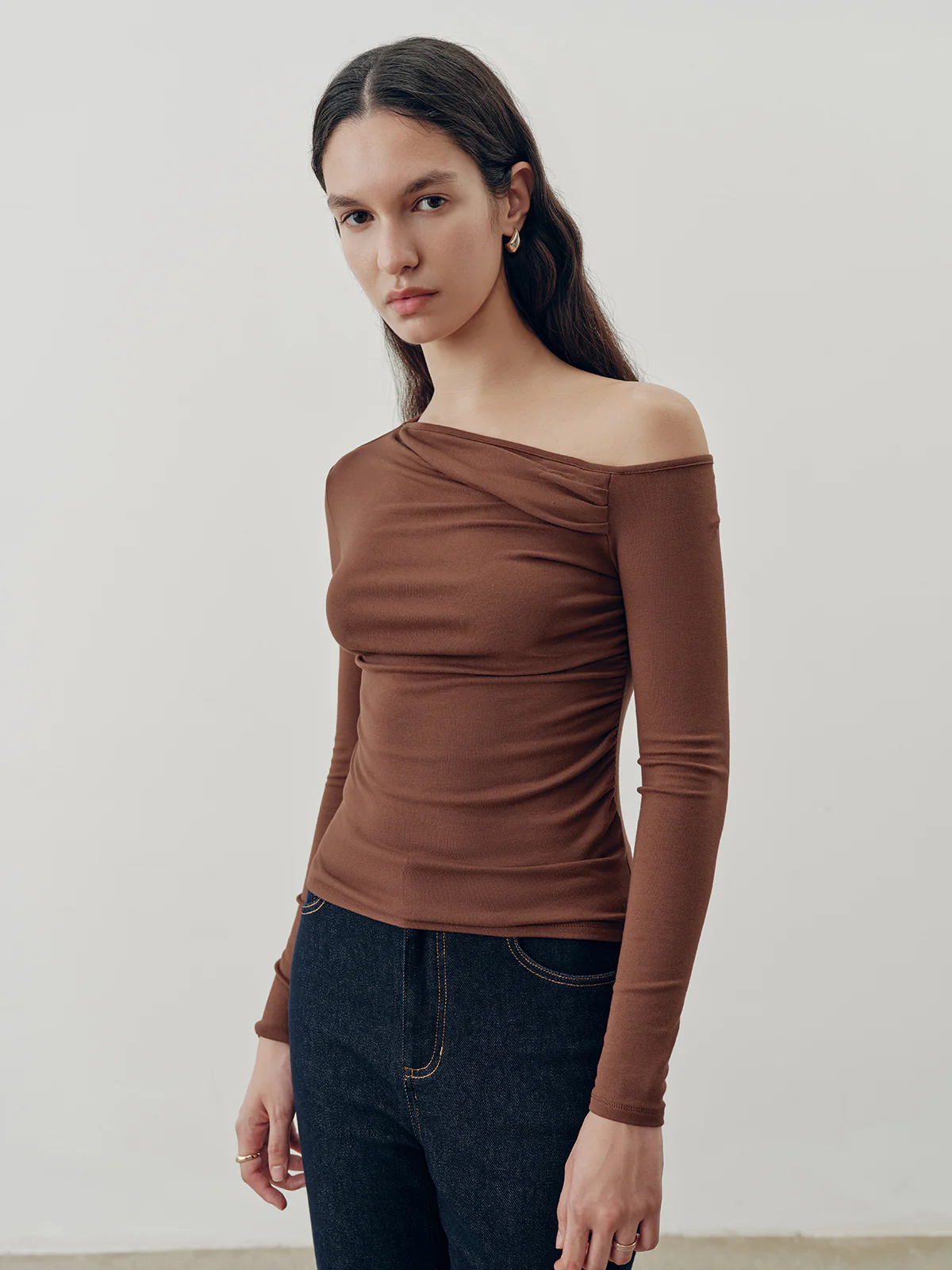 Off-Shoulder Fitted Ruched Long Sleeve Top - Wholesalesil