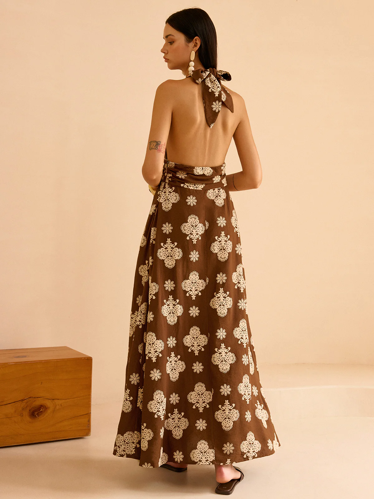 Floral Print Pocketed Halter Neck Maxi Dress - Wholesalesil