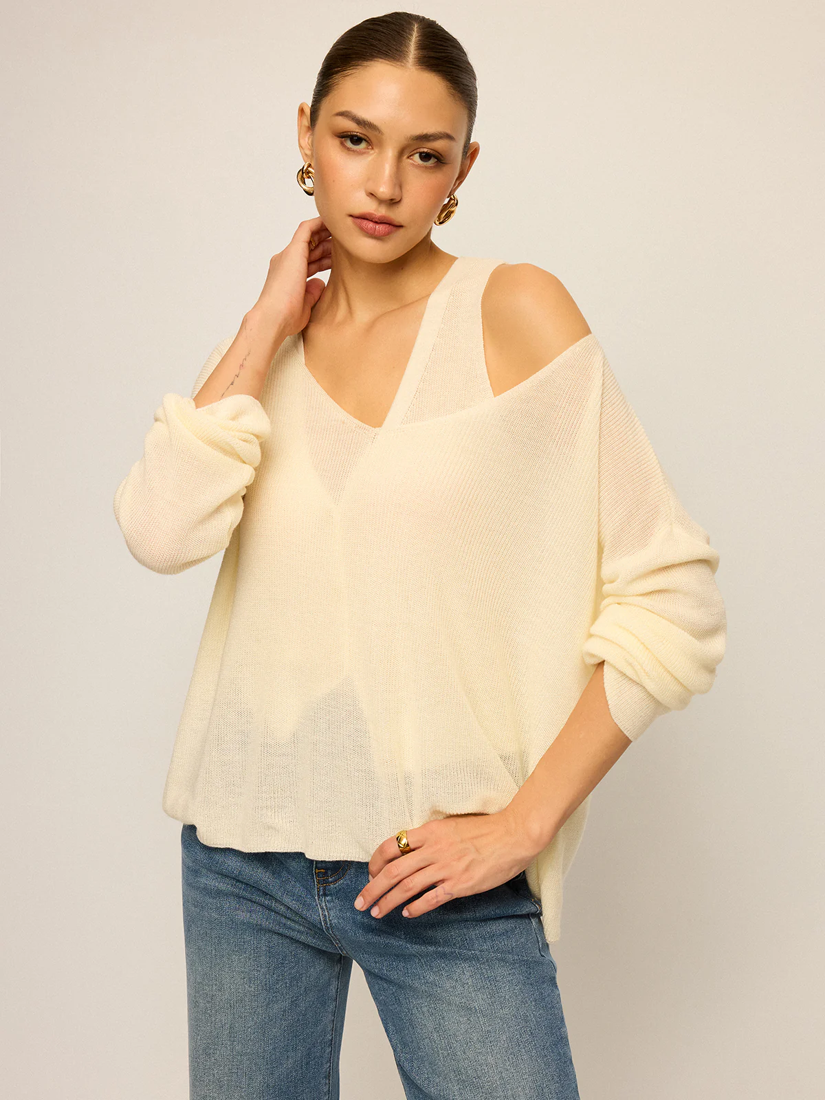 Off-Shoulder Oversized Knitted Sweater - Wholesalesil