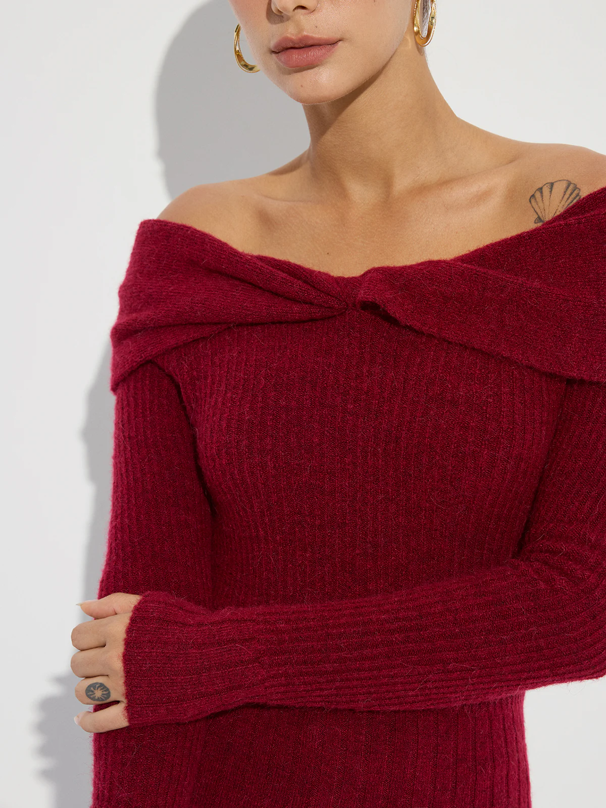 Wool Blend Twisted Off-Shoulder Knit Sweater - Wholesalesil