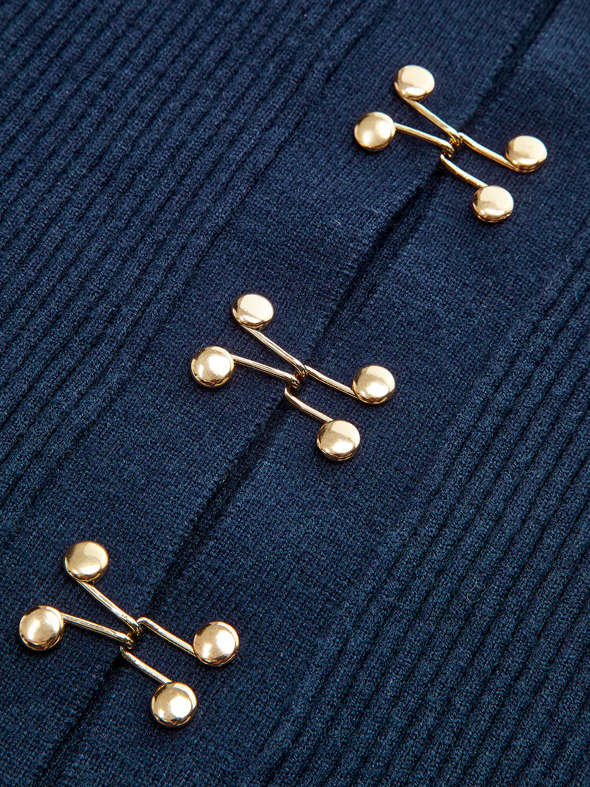 Hook-and-Eye Deep V-Neck Cardigan - Wholesalesil