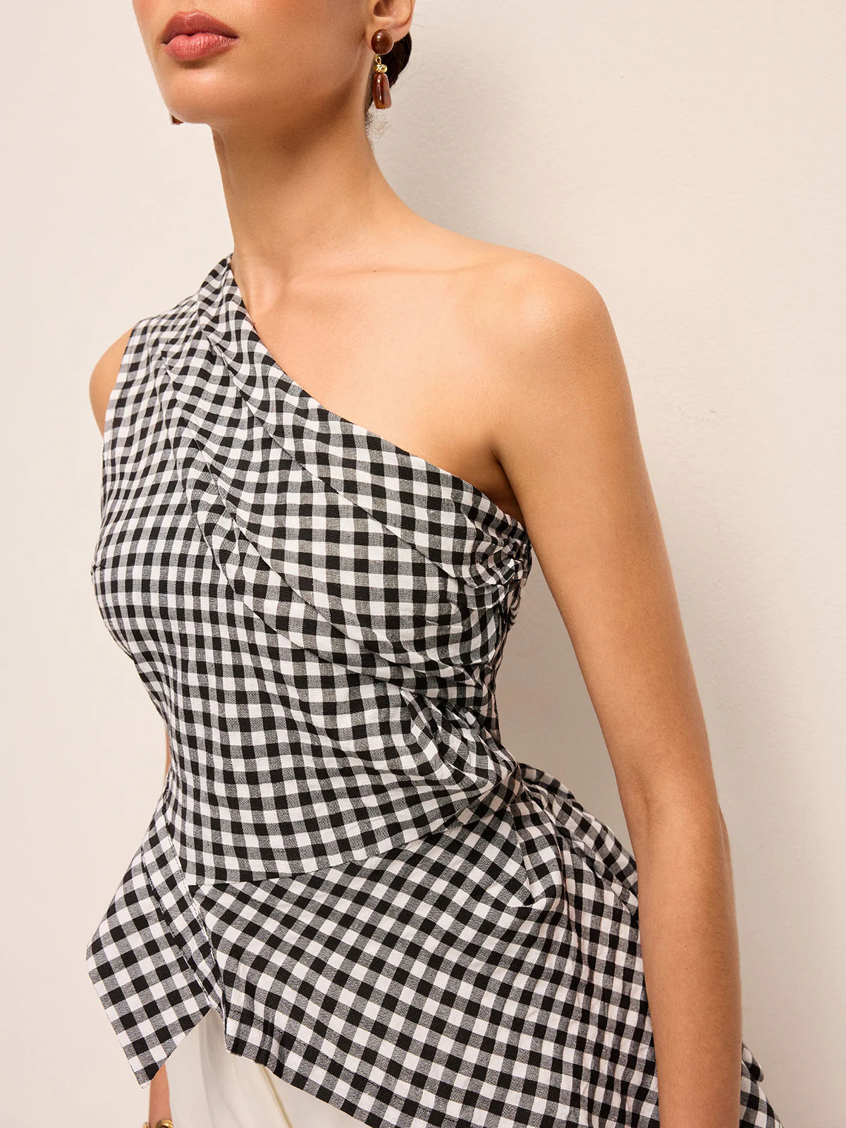 Asymmetrical Checkered One-Shoulder Tank Top - Wholesalesil
