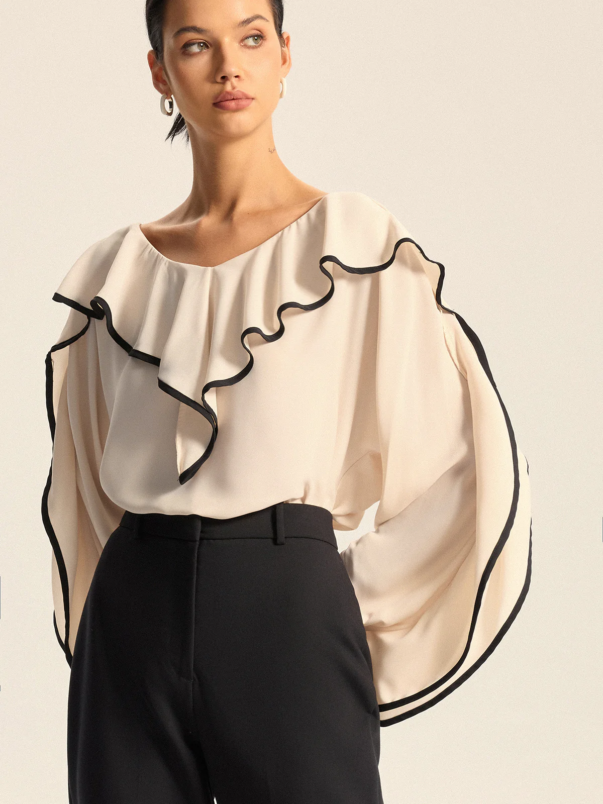 Contrast Trim Ruffle Collar Blouse - Wholesalesil