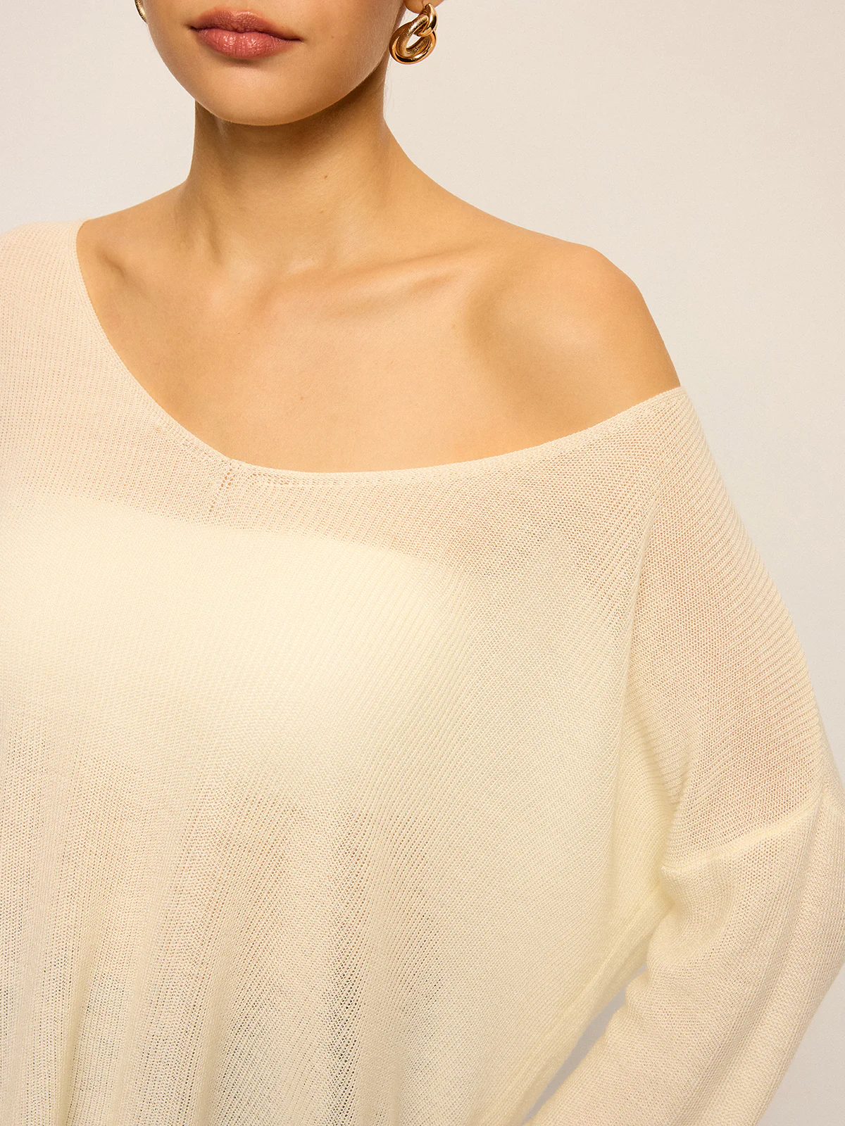 Off-Shoulder Oversized Knitted Sweater - Wholesalesil