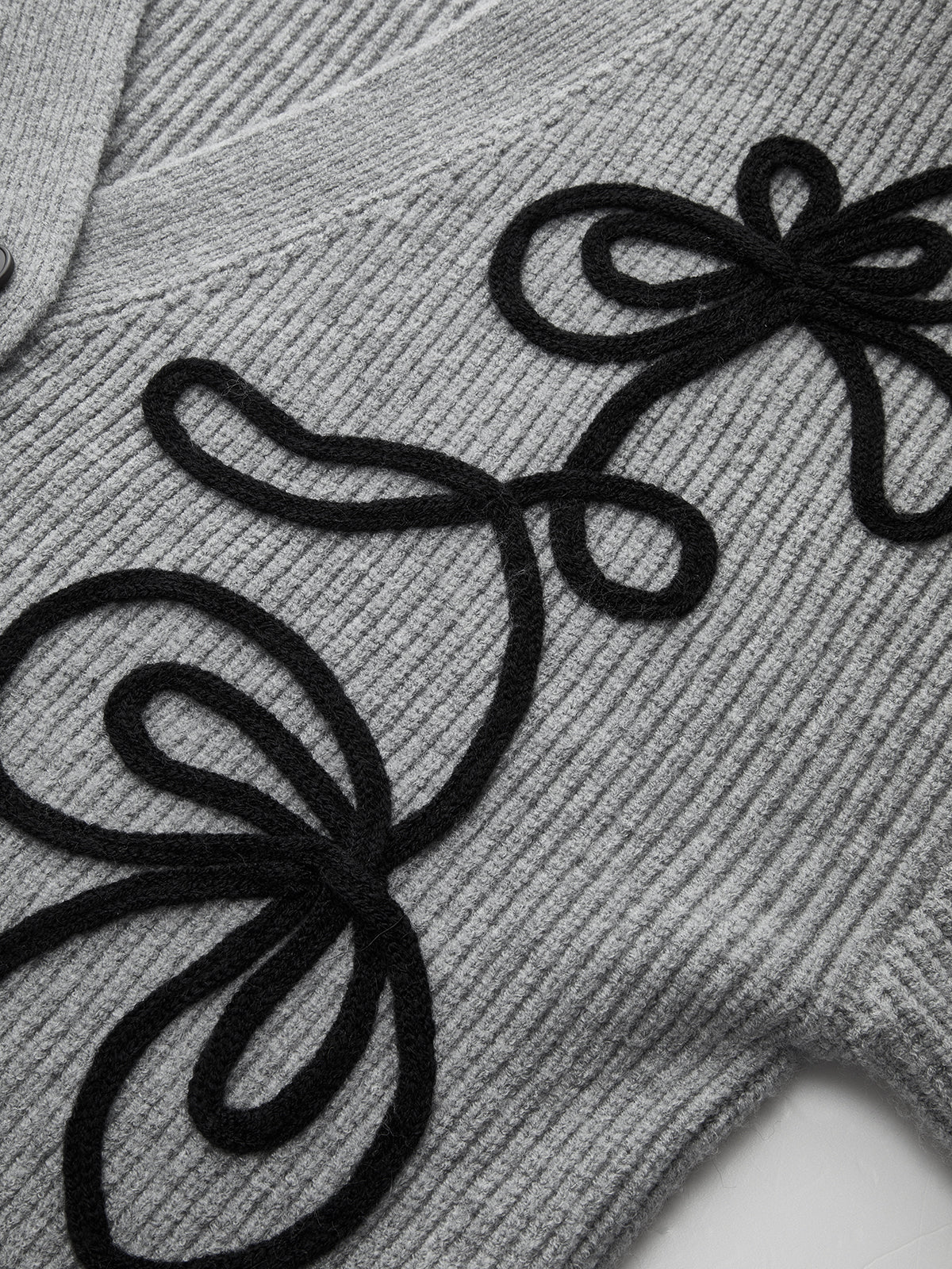 Floral Applique Knit Cardigan - Wholesalesil