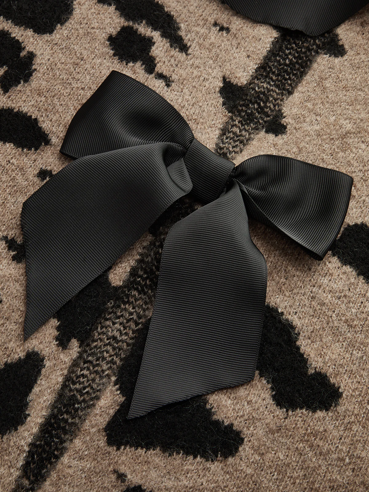 Bow Detail Leopard Print Knit Sweater - Wholesalesil