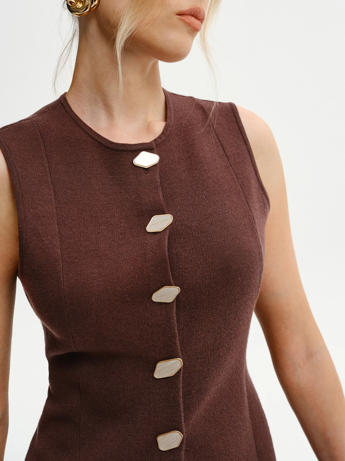 Wool-Blend Sleeveless Button Knit Cardigan - Wholesalesil