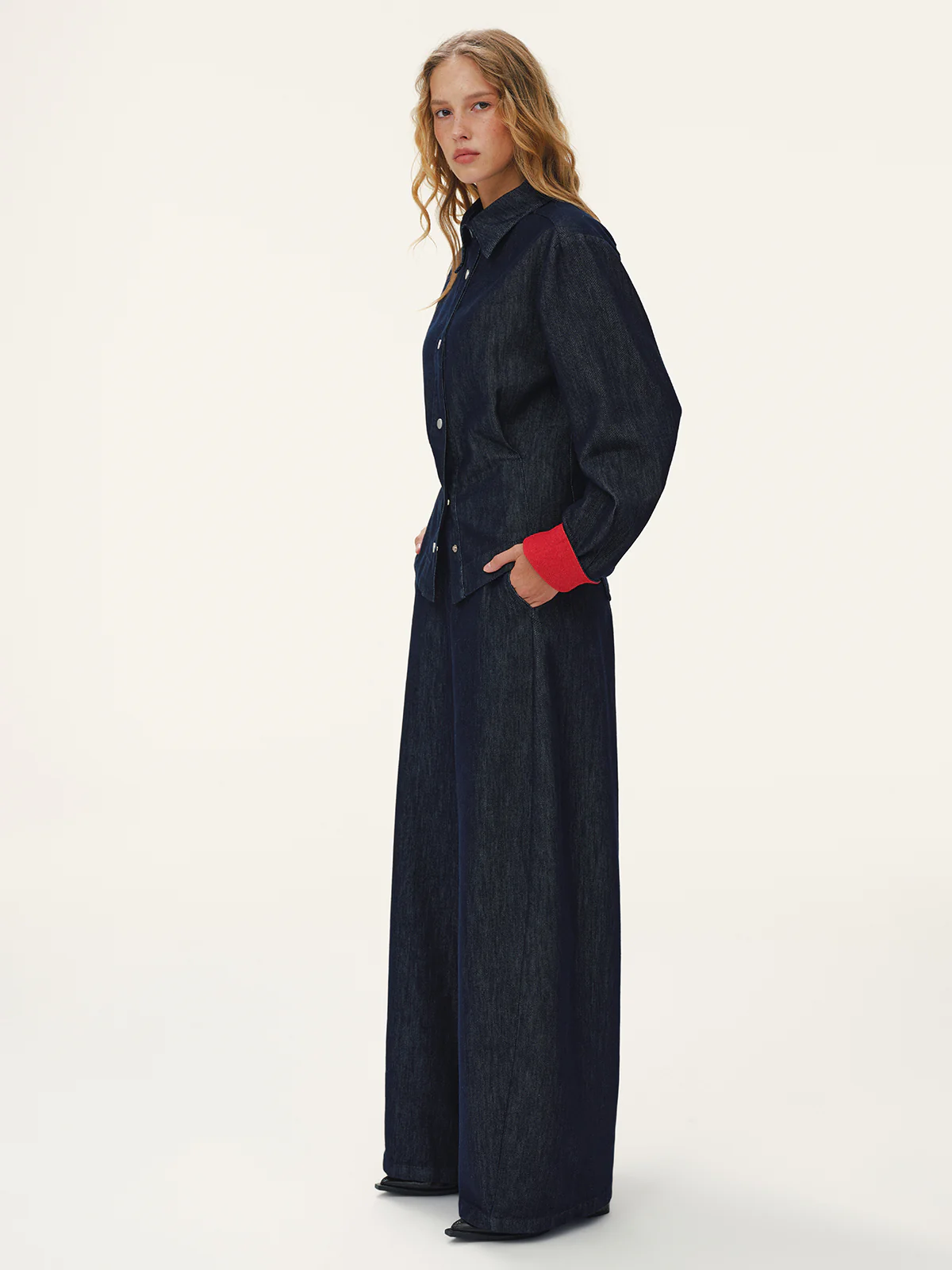 Heart-Back Denim Straight-Leg Jeans - Wholesalesil