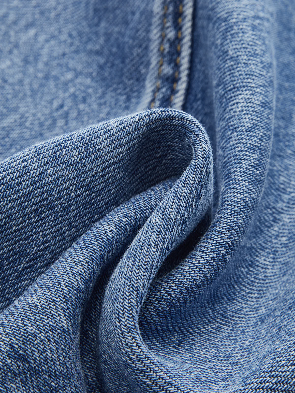 Denim Curved-Leg Jeans - Wholesalesil