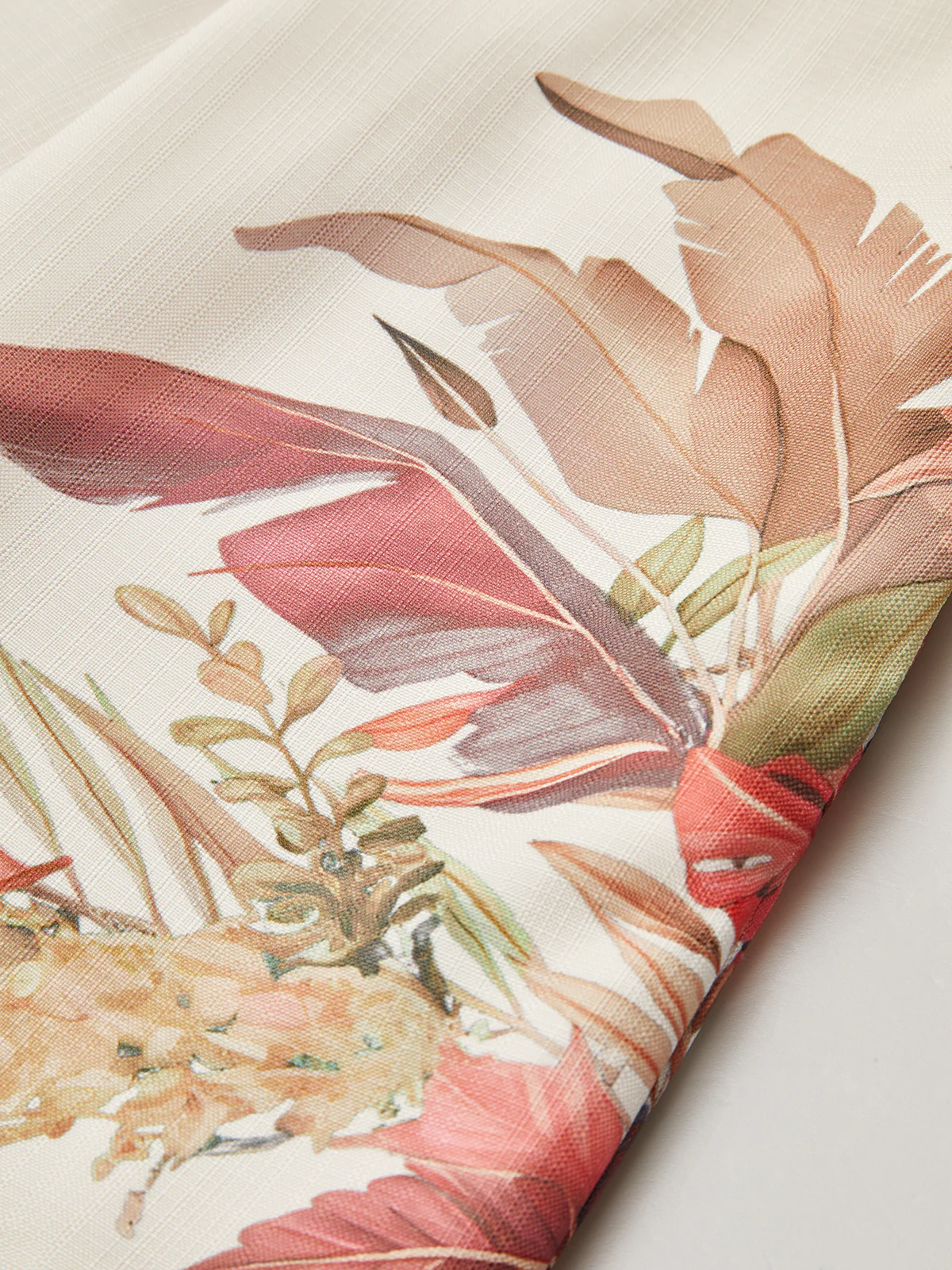 Belted Tropical Print Mid-Waist Shorts - Wholesalesil