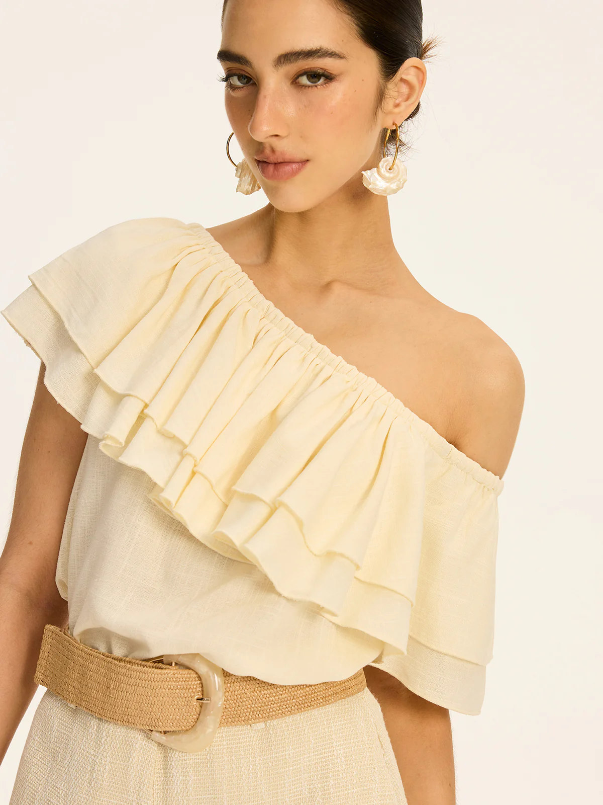 Cotton & Linen One-Shoulder Ruffled Top - Wholesalesil
