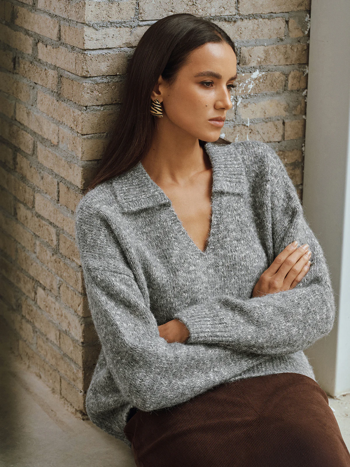 Wool Blend Collared V-Neck Sweater - Wholesalesil