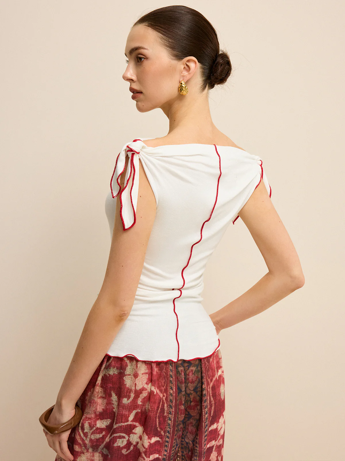 Off-Shoulder Contrast Trim Knotted Top - Wholesalesil