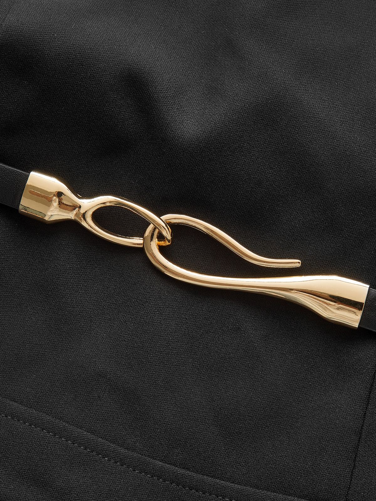 Sleeveless Keyhole-Neck Belted Pleated Mini Dress - Wholesalesil