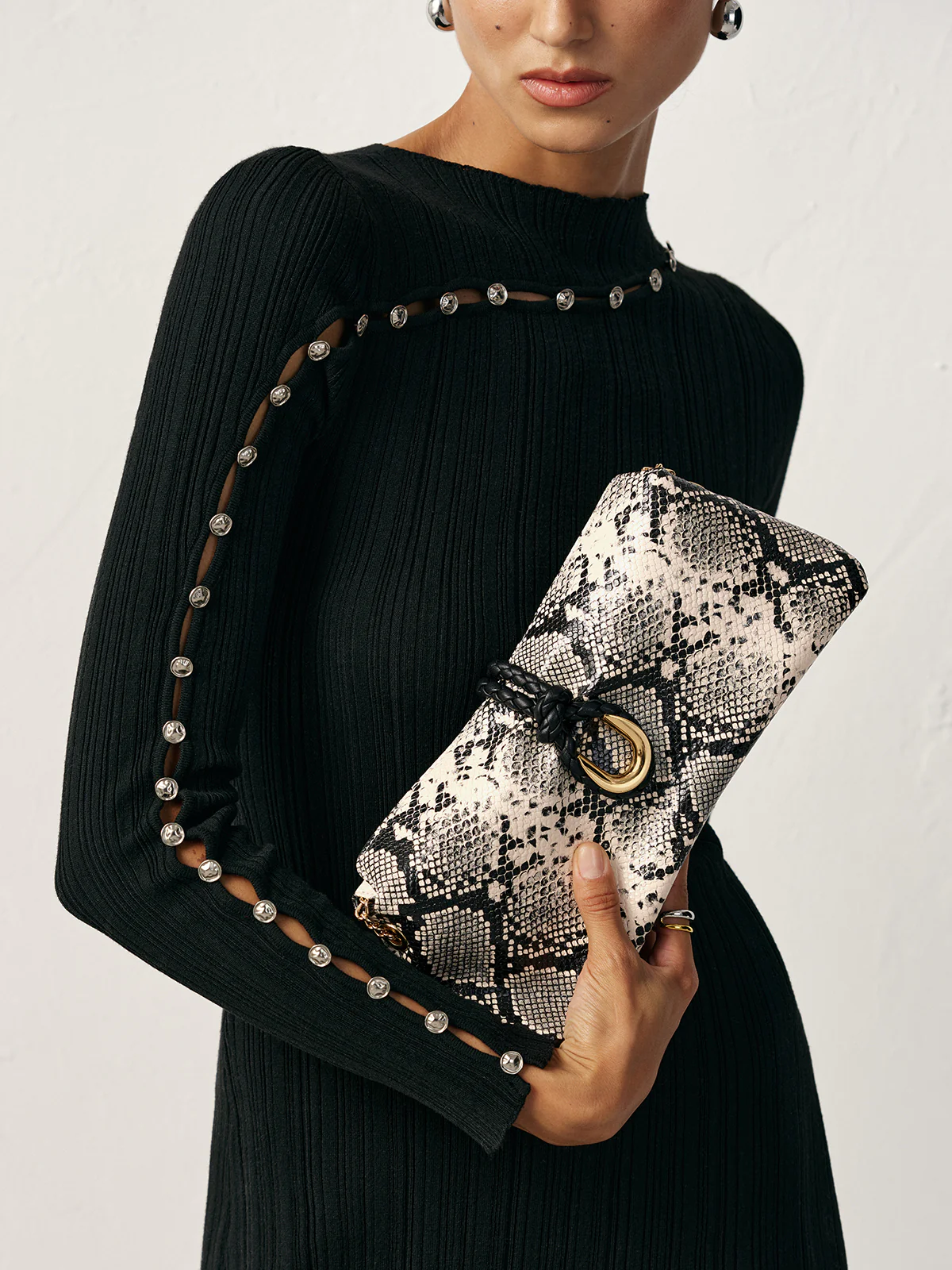 Snakeskin Patterned Chain Shoulder Bag - Wholesalesil