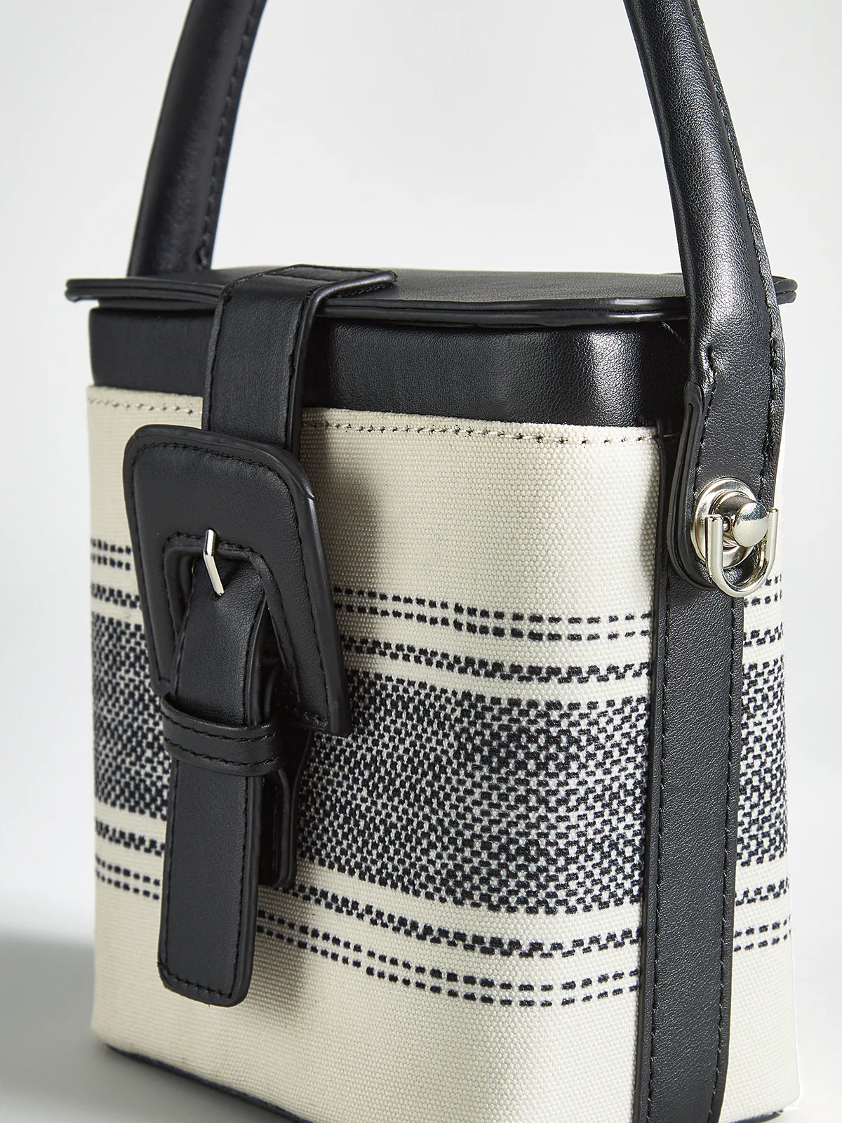 Striped Handle Box Bag - Wholesalesil