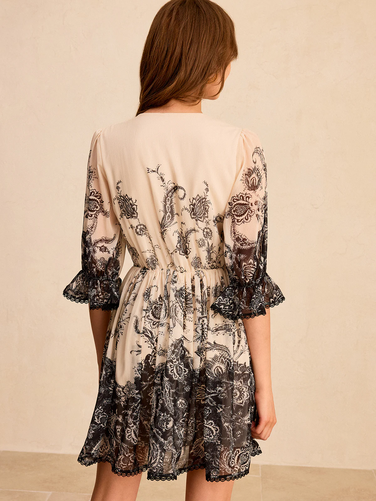 Print Deep V-Neck Mini Dress - Wholesalesil