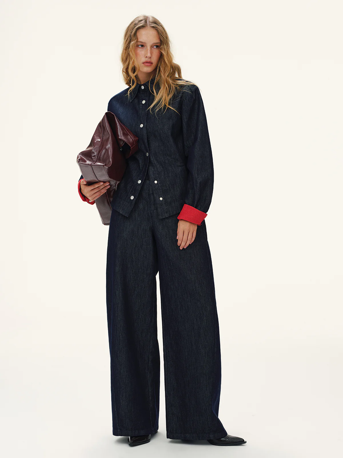 Heart-Back Denim Straight-Leg Jeans - Wholesalesil