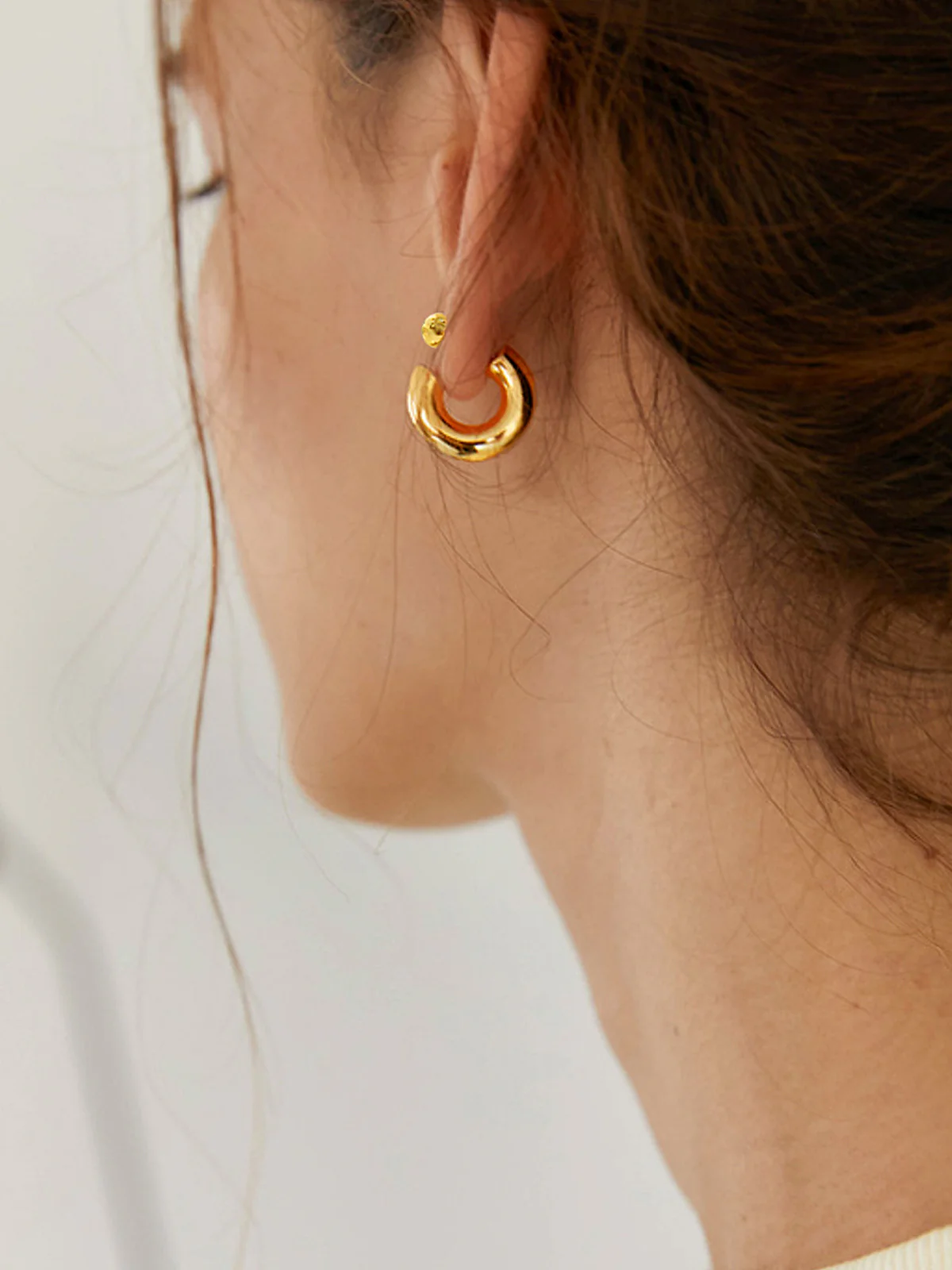 Golden Half-Hoop Earrings - Wholesalesil