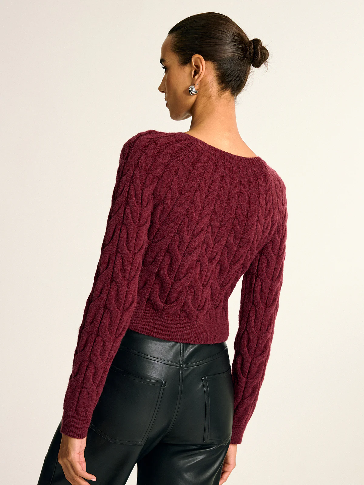 Metal Detail Cable Knit Round Neck Sweater - Wholesalesil
