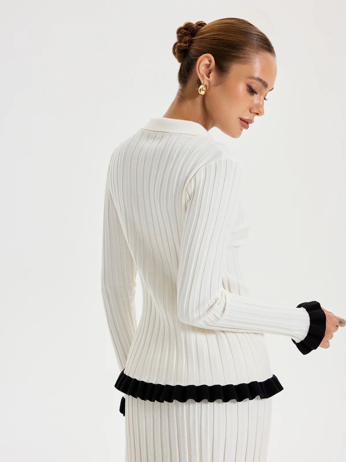 Rib-knit Cardigan with Contrasting Ruffles - Wholesalesil