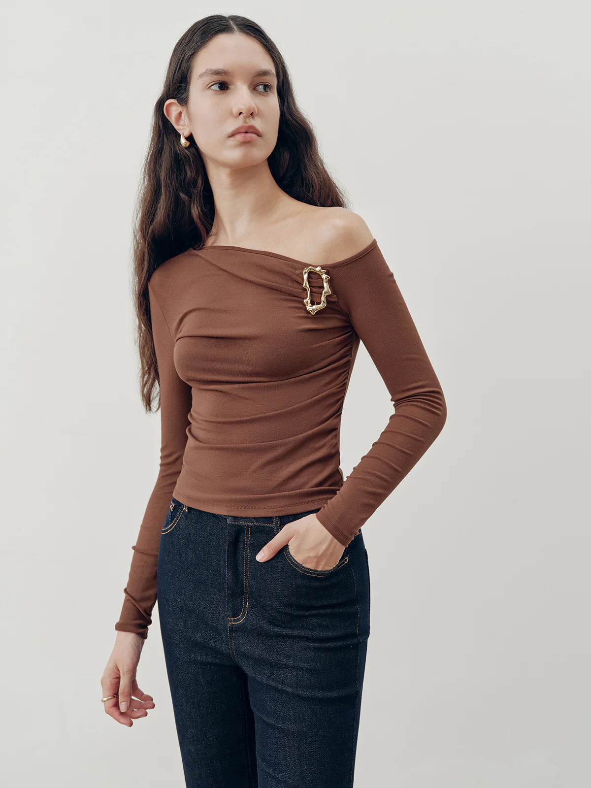 Off-Shoulder Fitted Ruched Long Sleeve Top - Wholesalesil