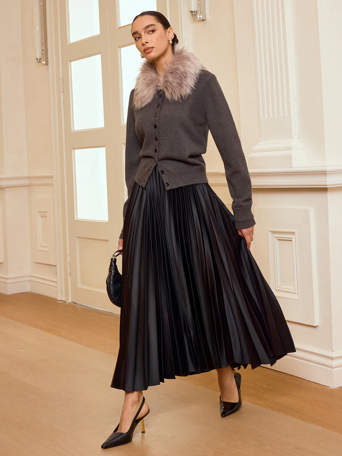 Faux Fur Collar Button-Front Cardigan - Wholesalesil