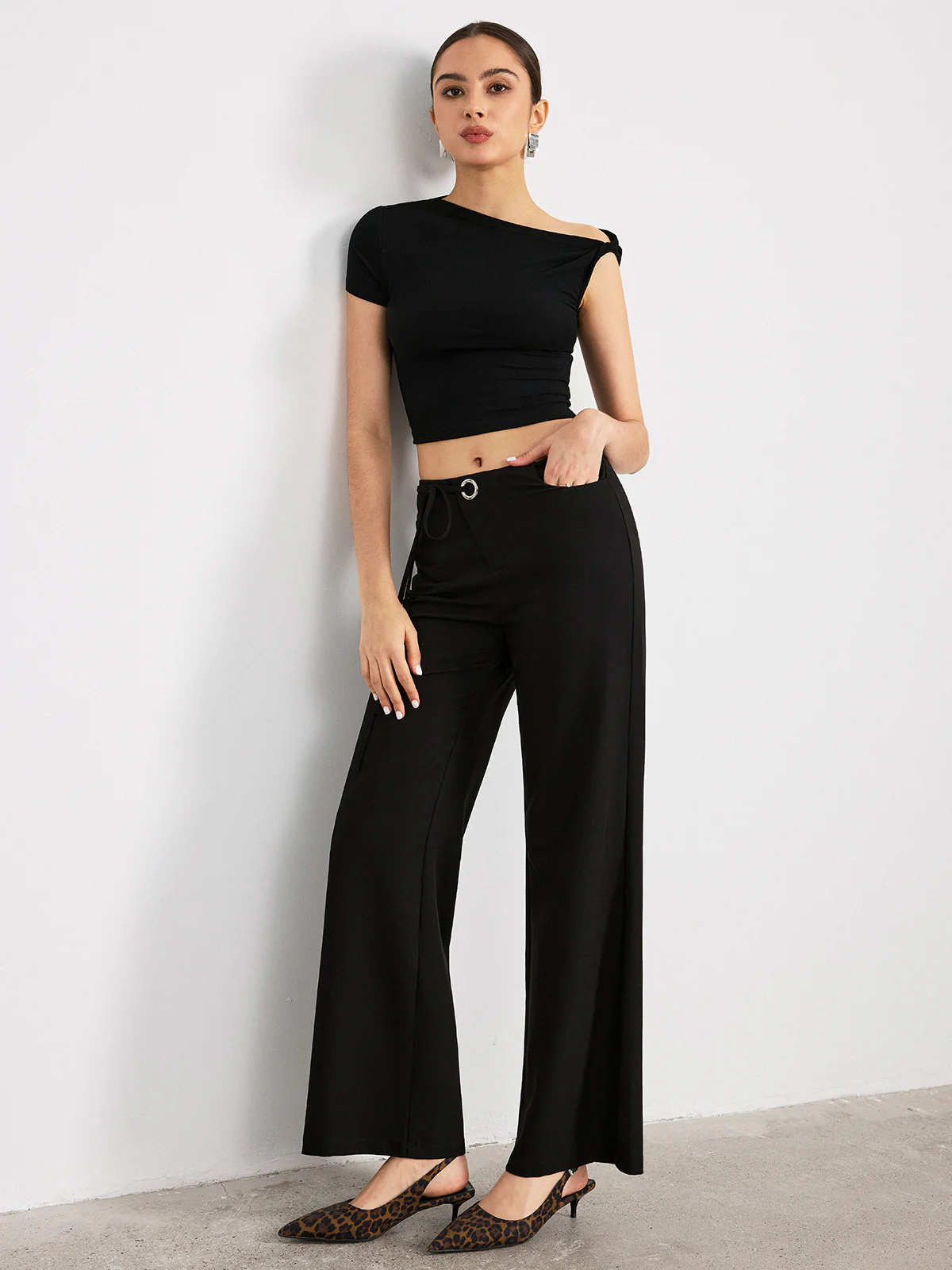 Mid-Waist Straight-Leg Pants - Wholesalesil