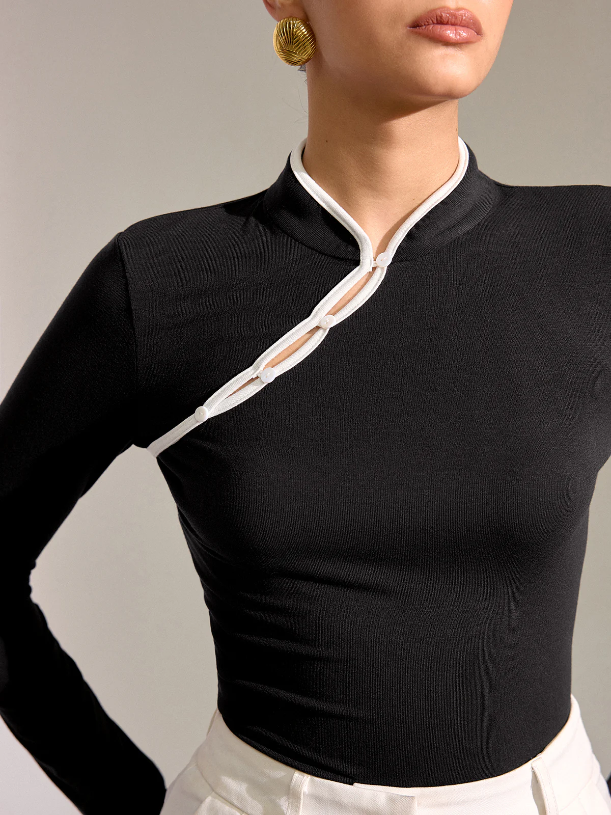 Contrast Trim Mandarin Collar Fitted T-Shirt - Wholesalesil