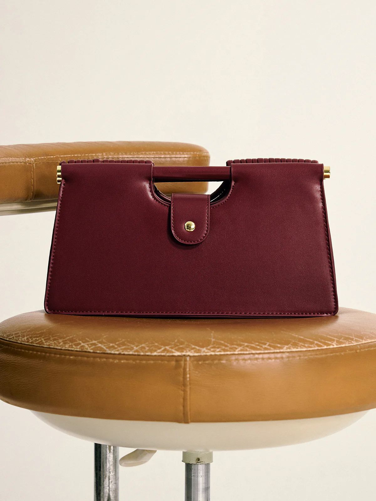 Curved Striped Handle PU Leather Bag - Wholesalesil