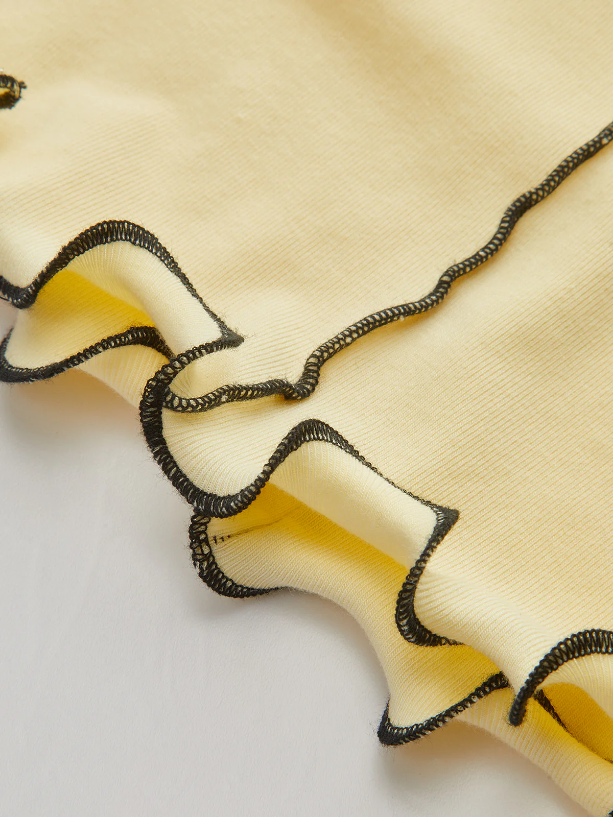 Long Sleeve Contrast Trim Ruffled T-Shirt - Wholesalesil