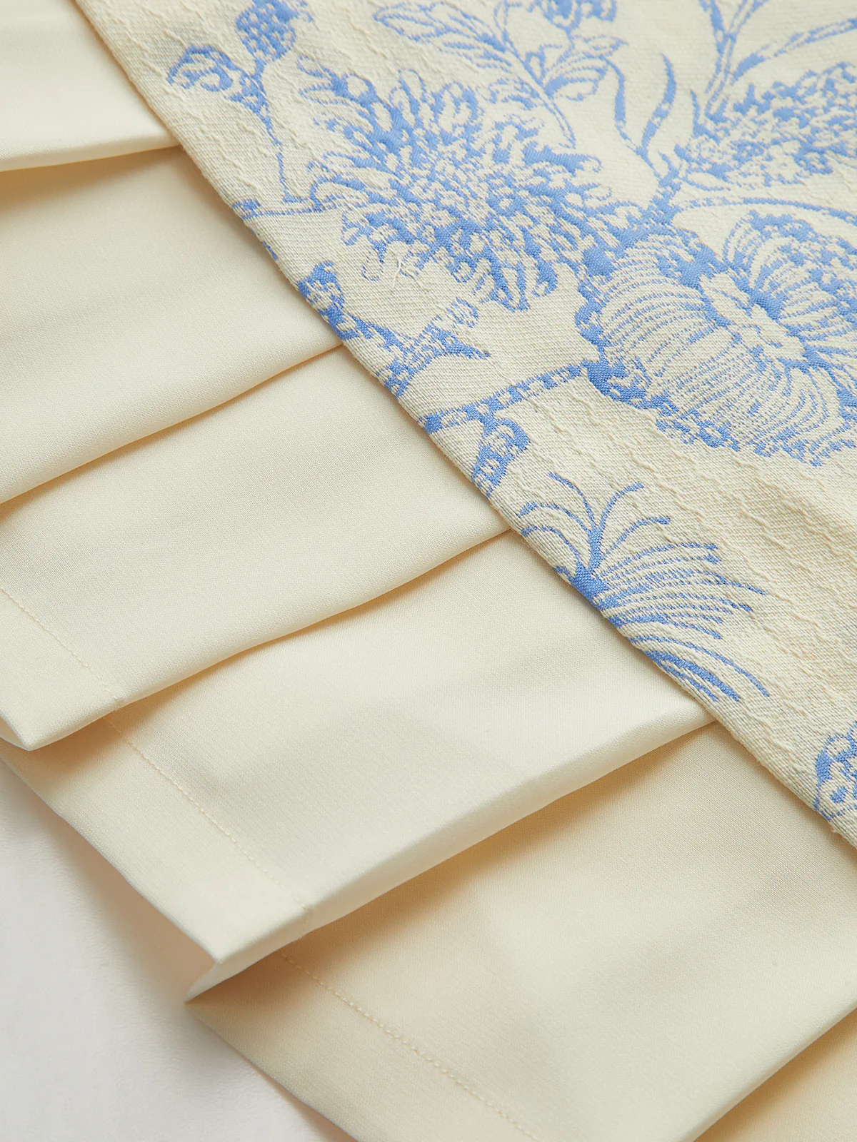 Floral Printed Sleeveless Dress with Pleated Hem - Wholesalesil