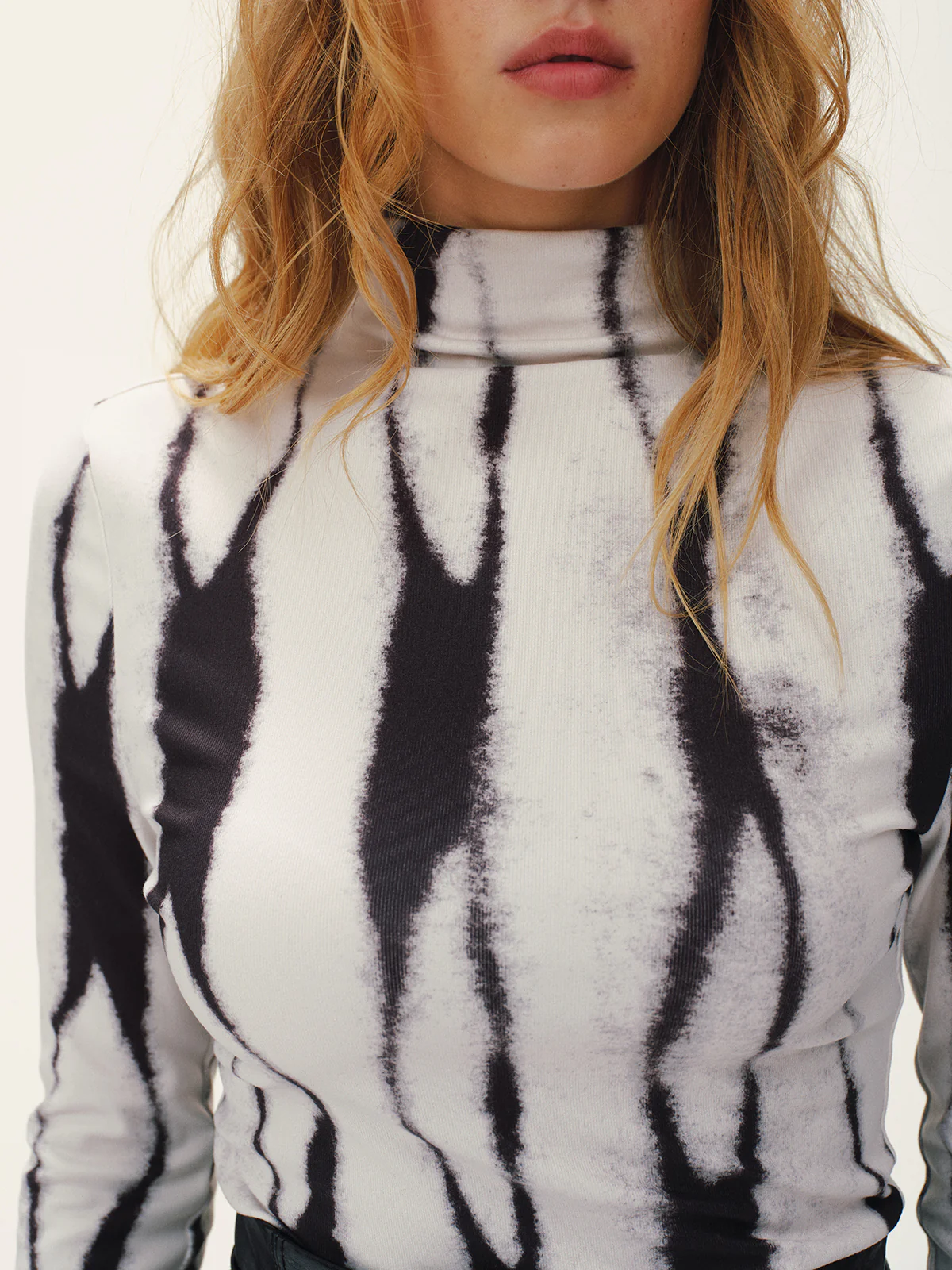 Zebra Print Turtleneck Long-Sleeve Top - Wholesalesil