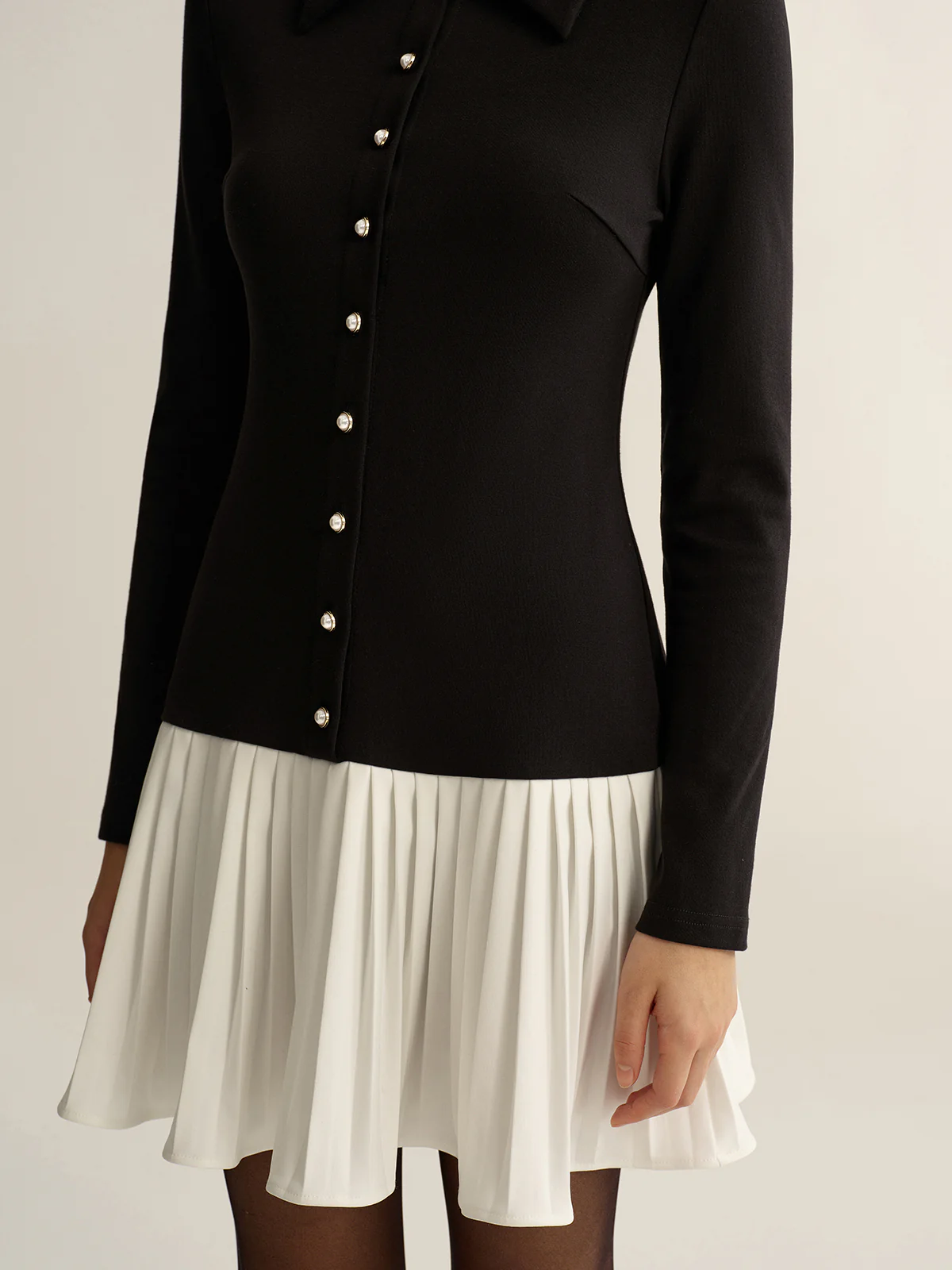 Contrast Pleated Hem Collared Mini Dress - Wholesalesil