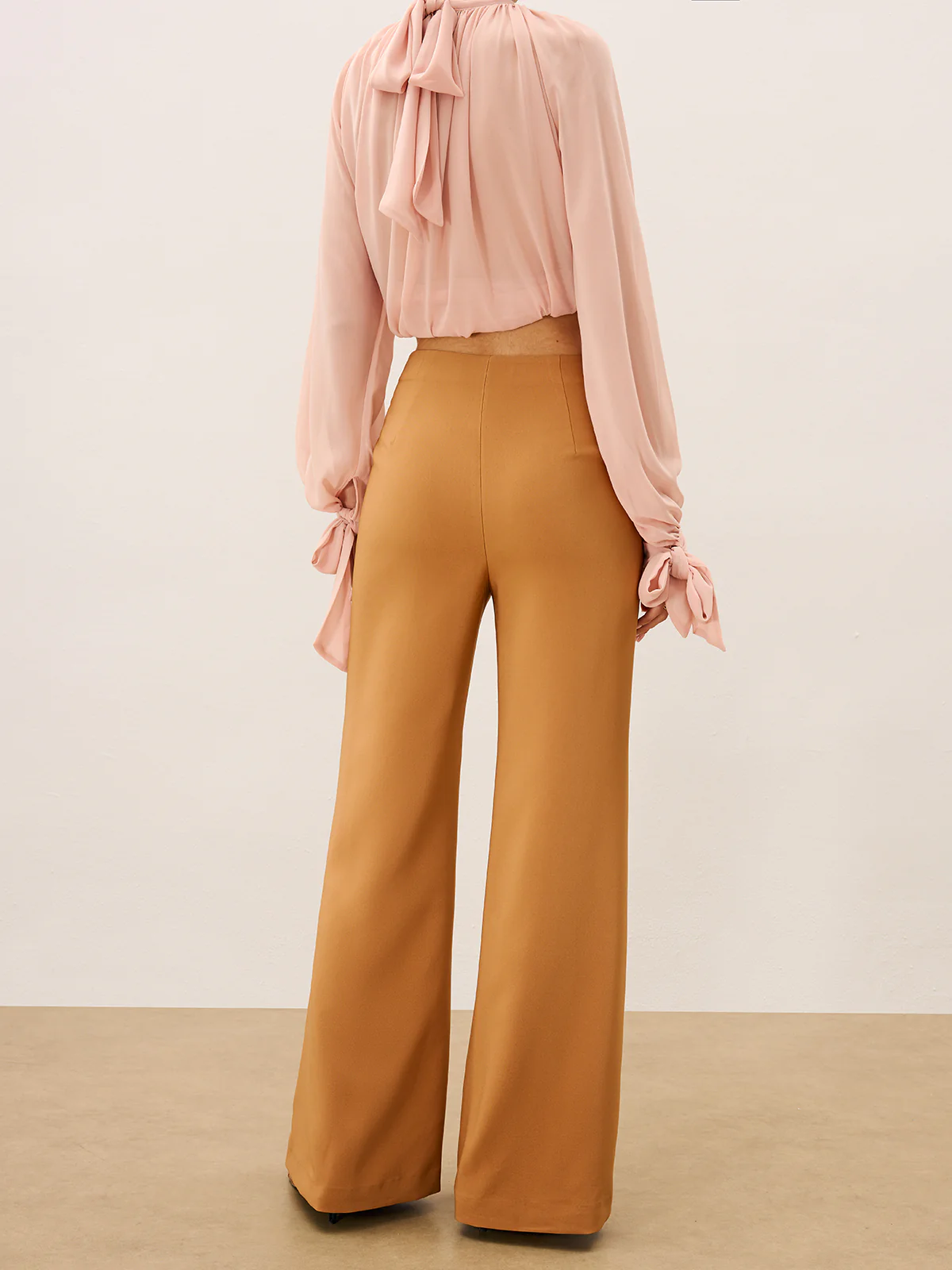 Trimmed Mid-Rise Wide-Leg Pants - Wholesalesil