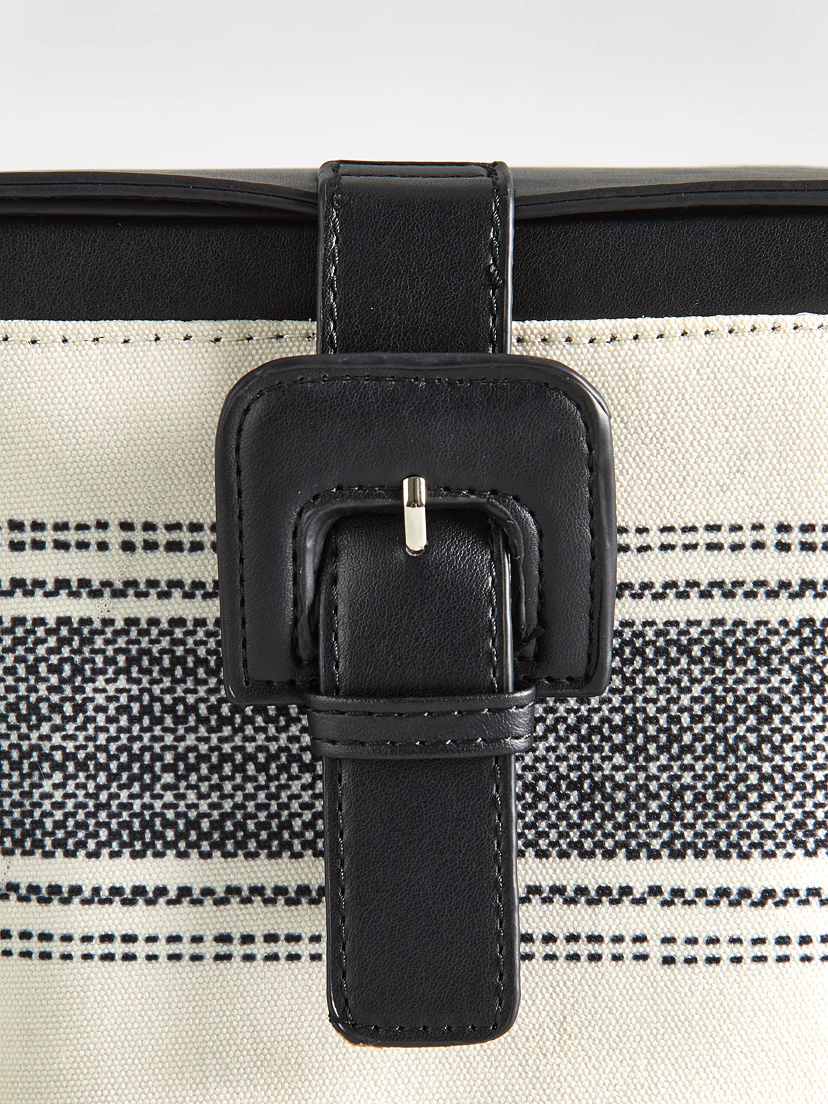 Striped Handle Box Bag - Wholesalesil