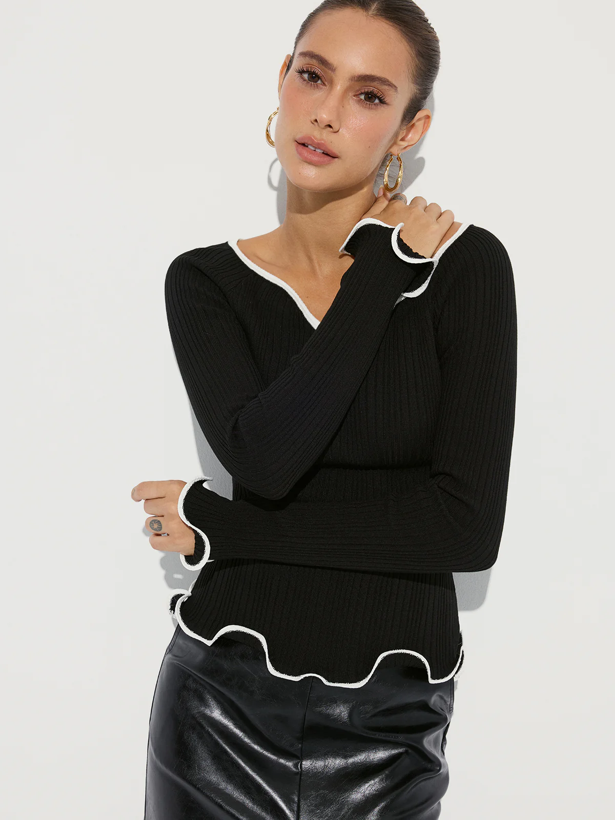 Contrast Ruffle Trim Ribbed Knit Top - Wholesalesil