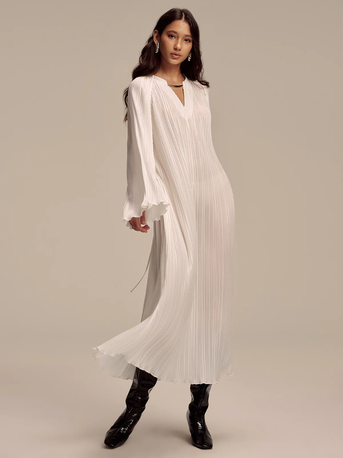Metal Collar Pleated Long-Sleeve Maxi Dress - Wholesalesil